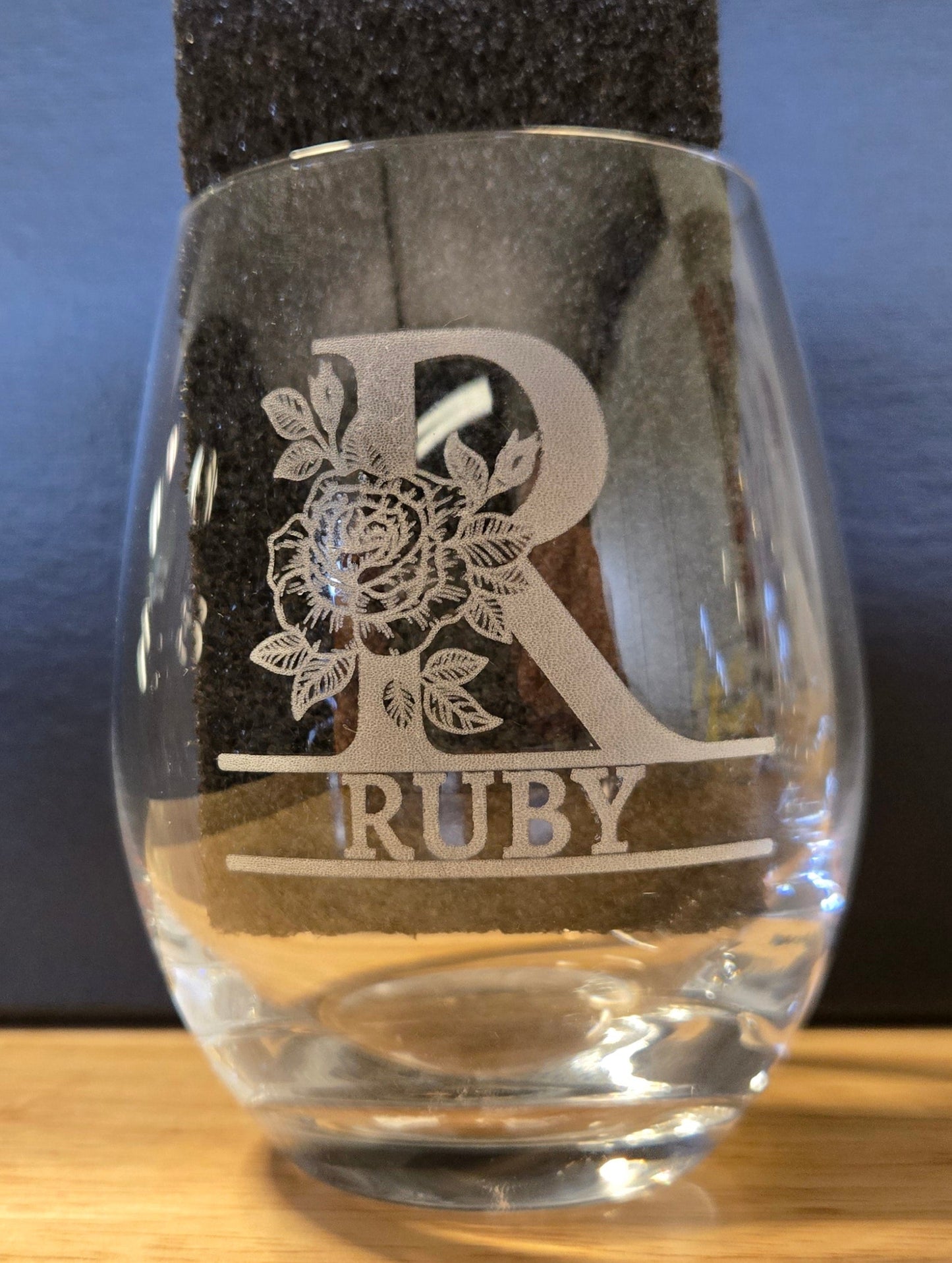 Personalized Stemless Wine Glass 15Oz - One Side Engravings